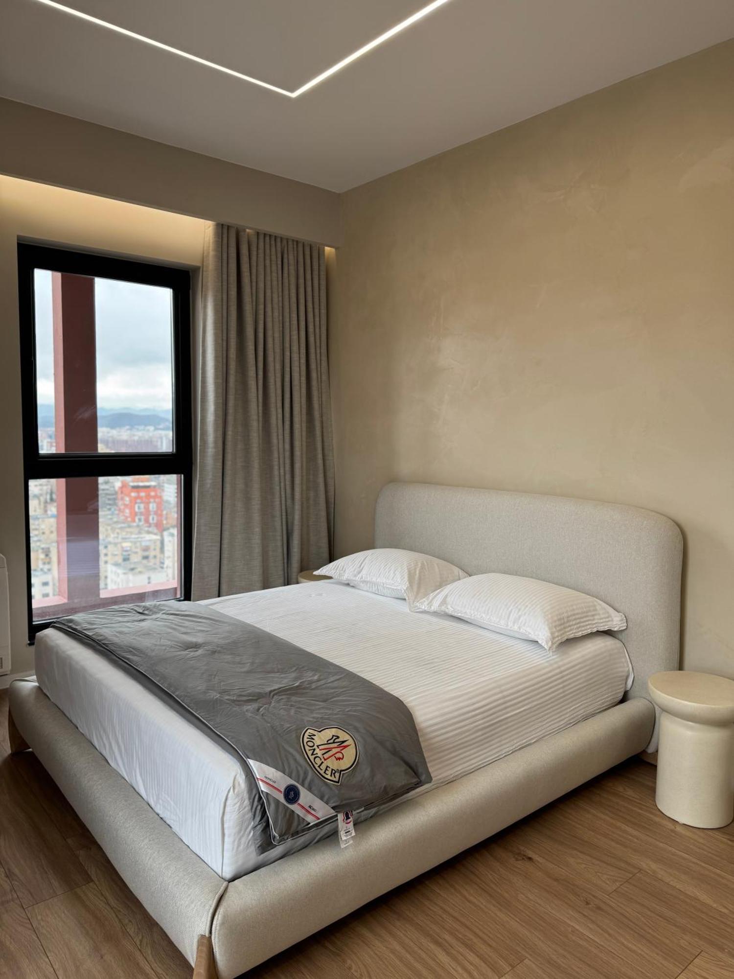 Square Inn Garden Aparthotel Tirana Buitenkant foto